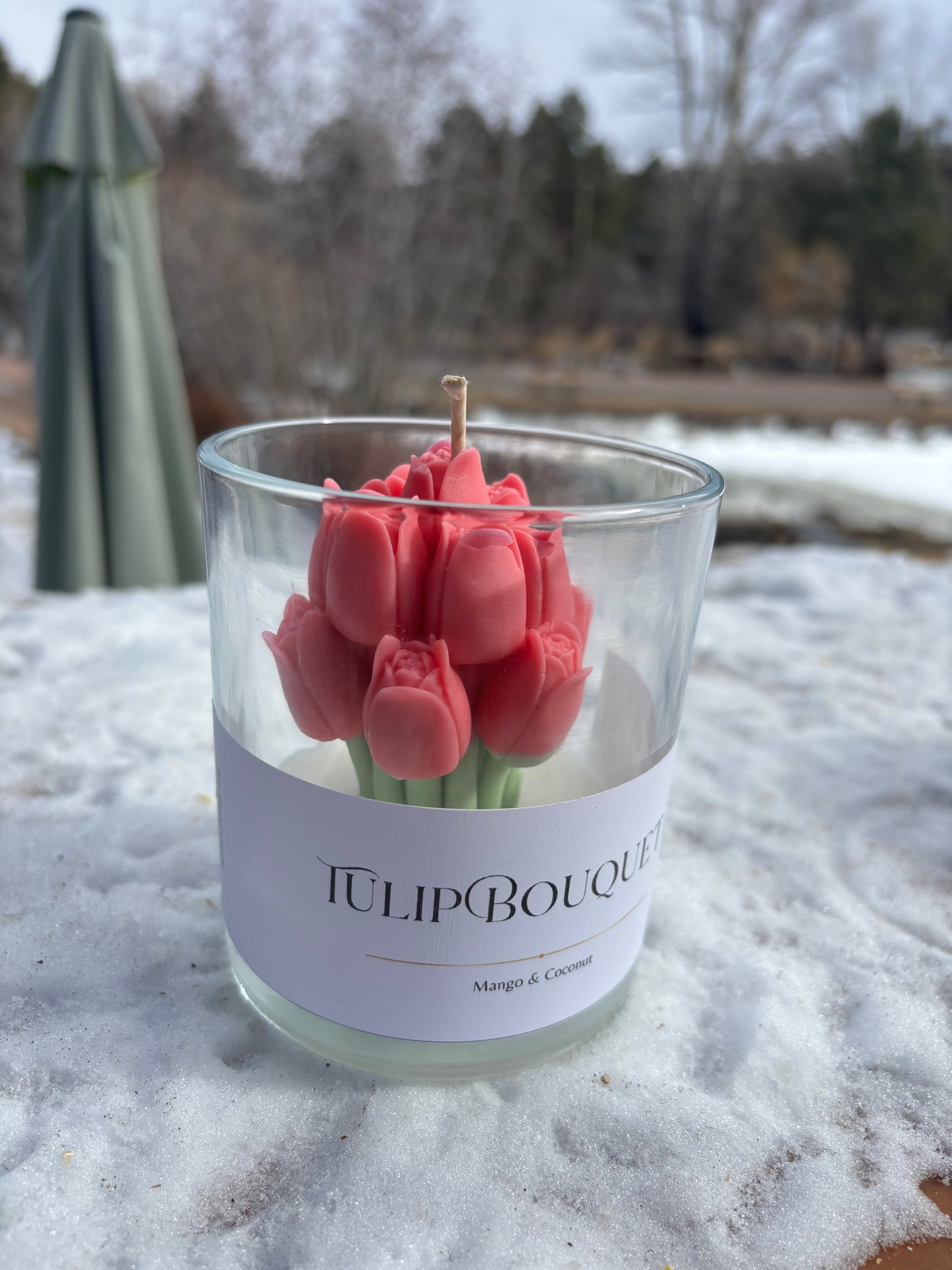 Tulip Bouquet Candle – Mango & Coconut Scent | Soy & Beeswax Floral Candle | 7 oz Decorative Spring Candle