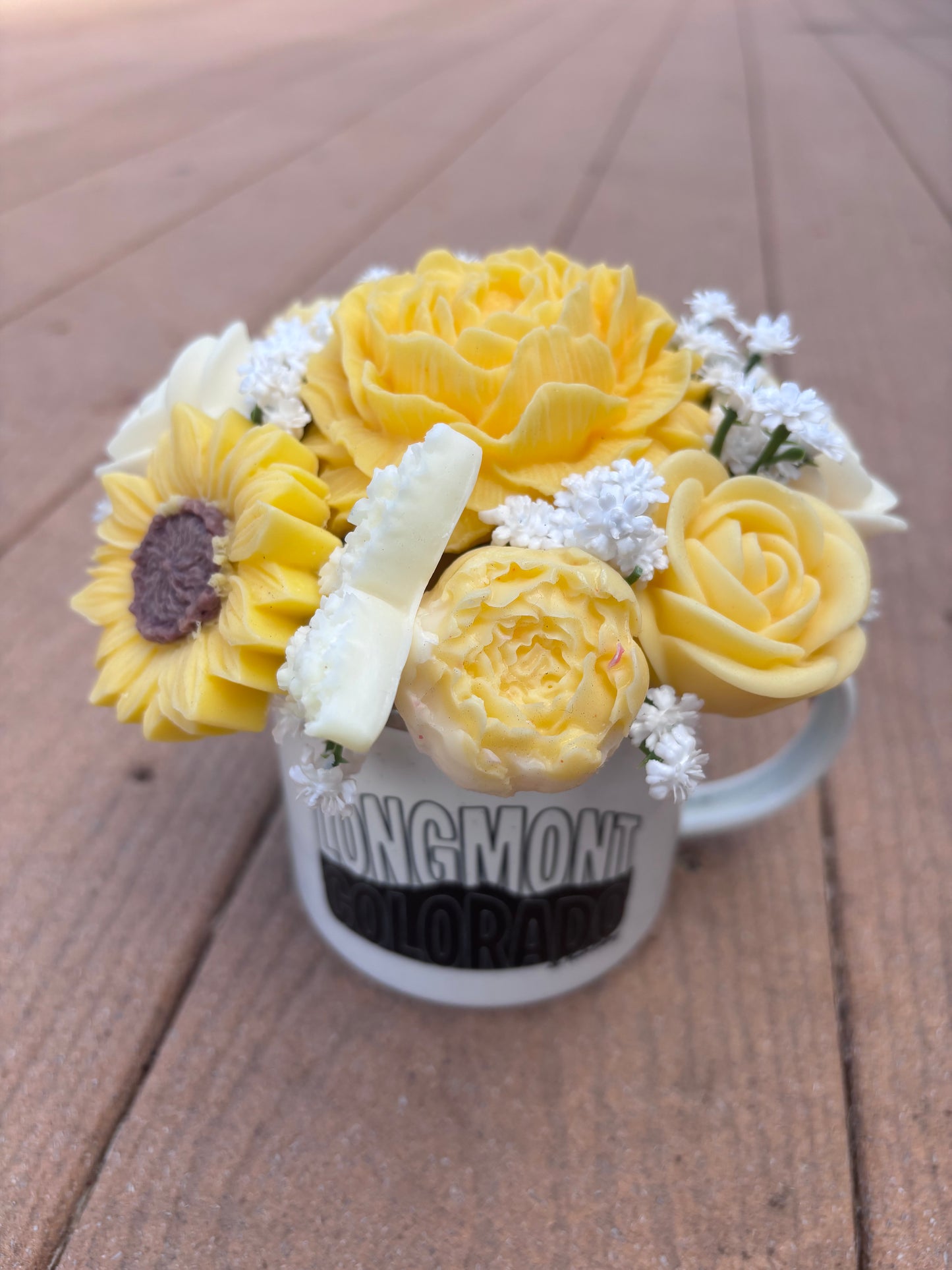 Blooms & Cider Workshop in Longmont | Wax Melt Bouquet & Body Mist Class