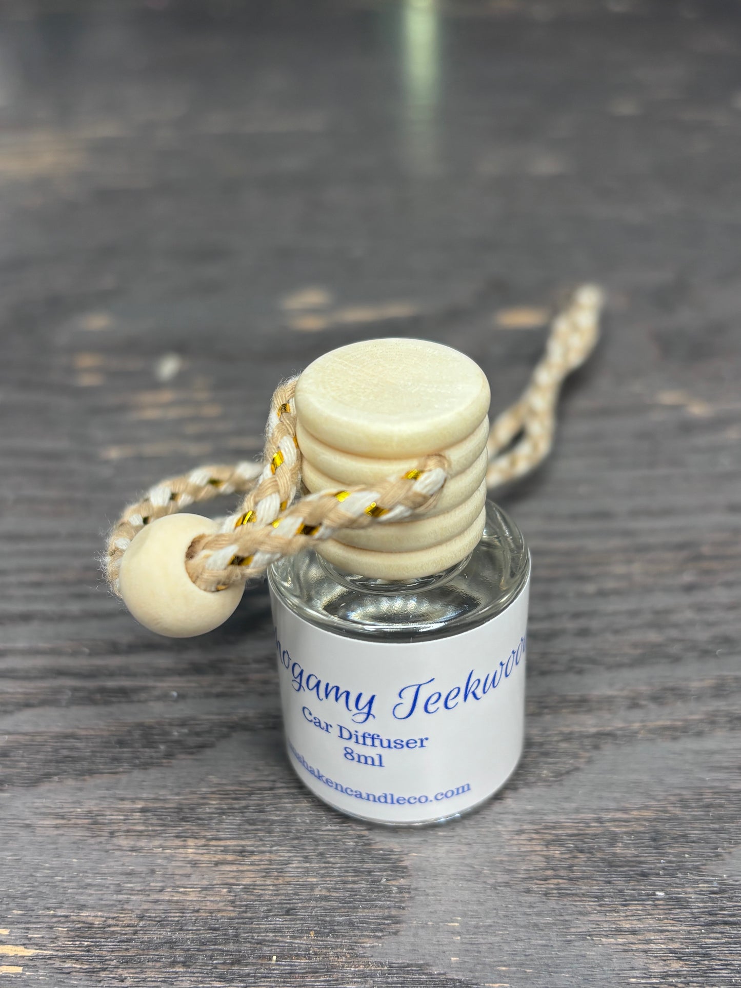 Hanging Car Diffuser – Long-Lasting Premium Fragrance