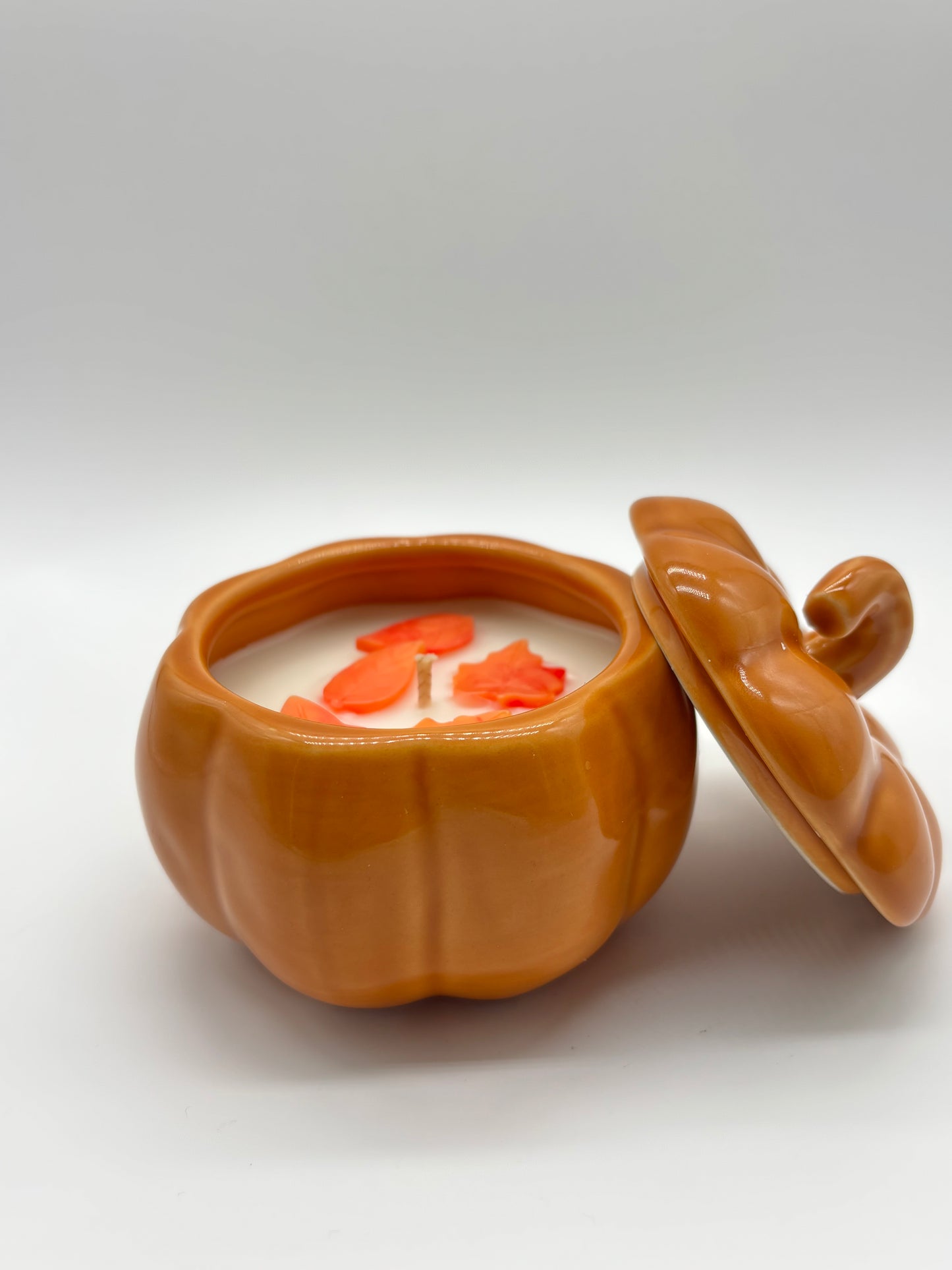 Pumpkin Caramel Crunch Candle – 5.3 oz Pumpkin-Shaped Jar