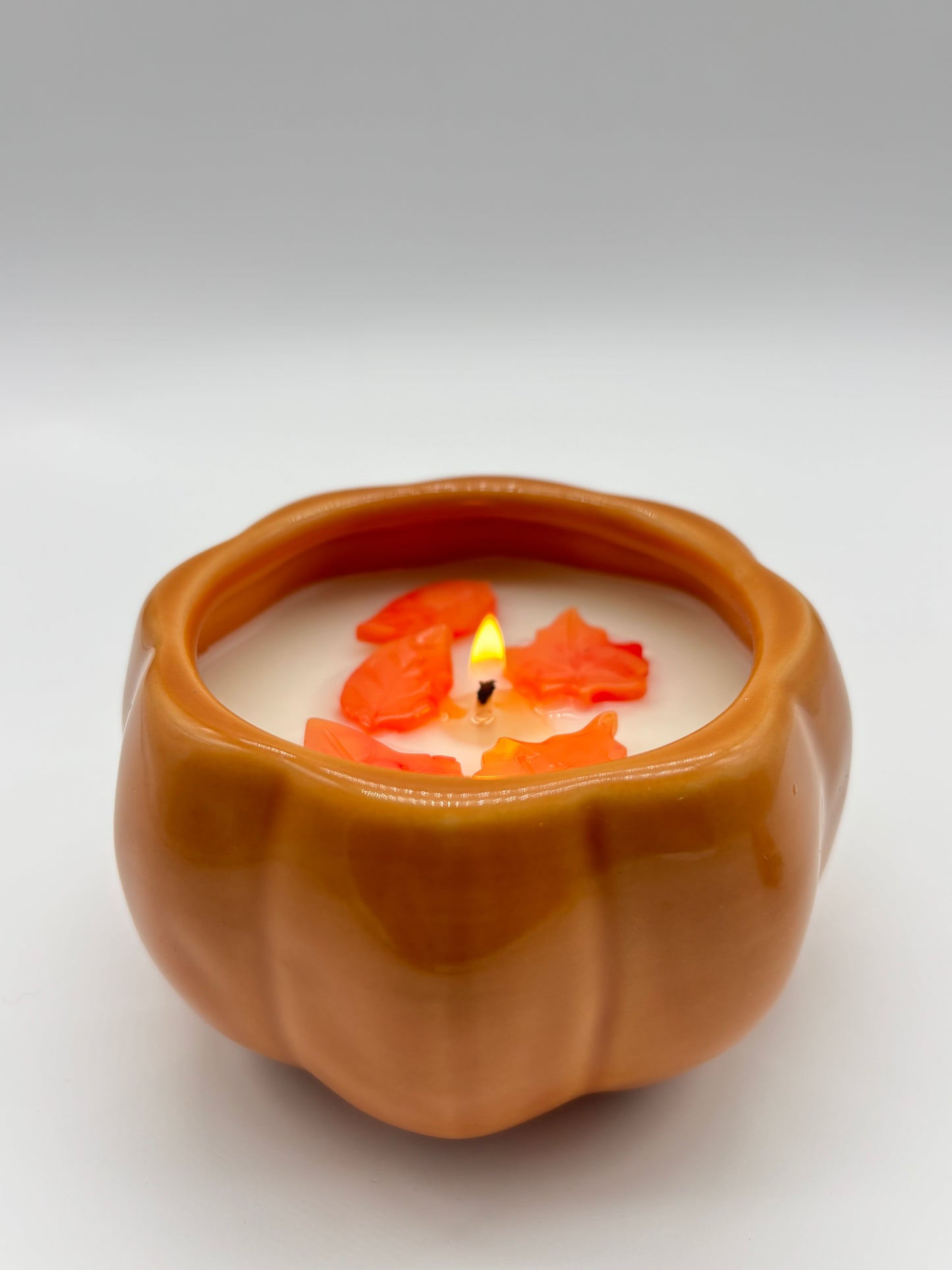 Pumpkin Caramel Crunch Candle – 5.3 oz Pumpkin-Shaped Jar