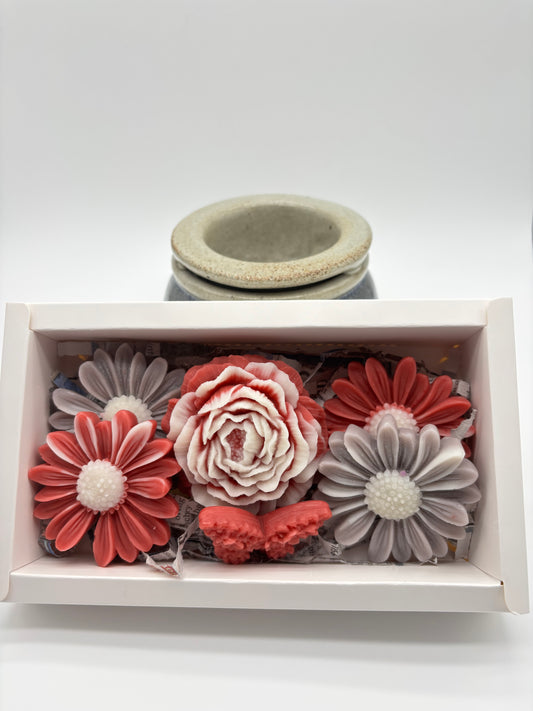 Floral Wax Melt Gift Set – Red and Gray- Handcrafted Soy Wax Flowers