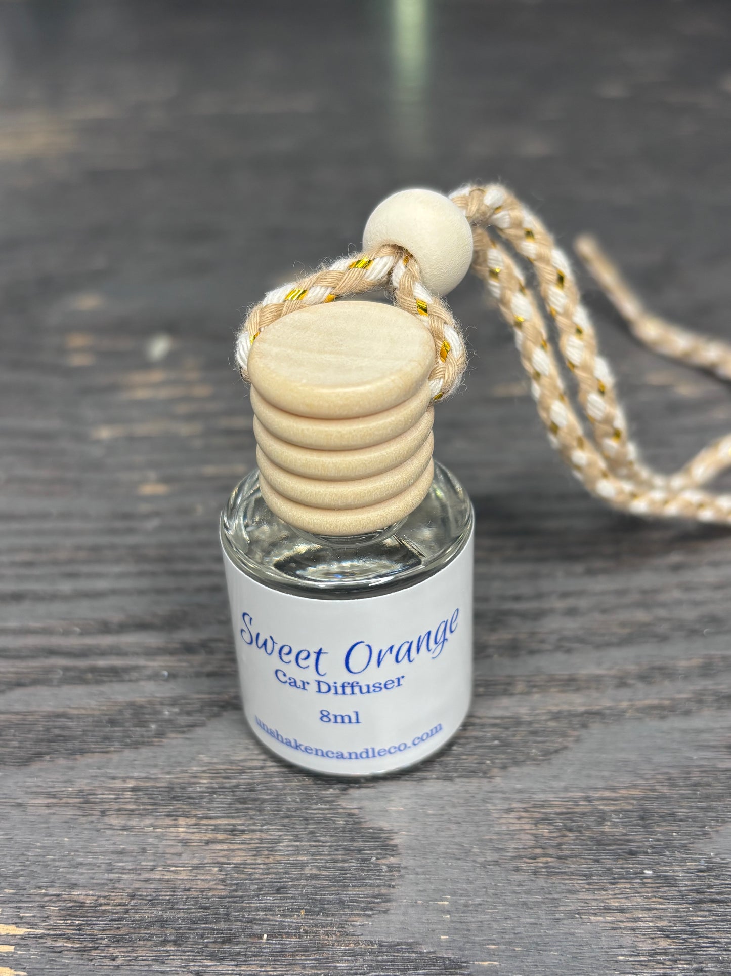Hanging Car Diffuser – Long-Lasting Premium Fragrance