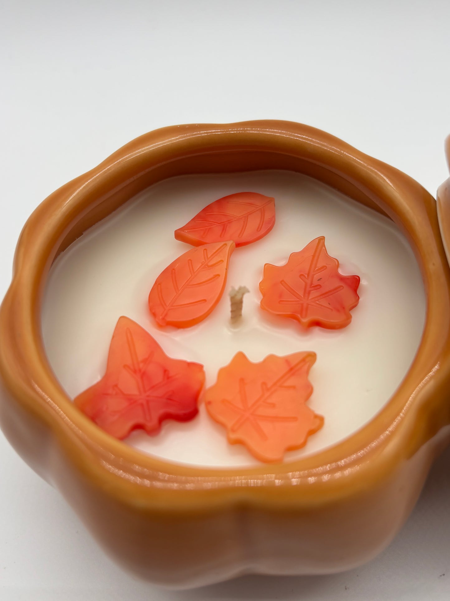 Pumpkin Caramel Crunch Candle – 5.3 oz Pumpkin-Shaped Jar
